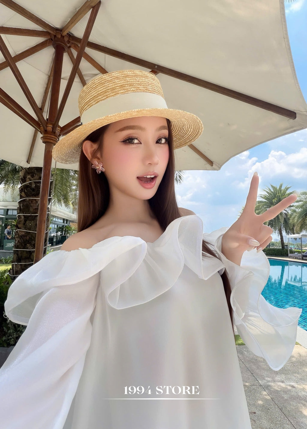 -Chloe Dress