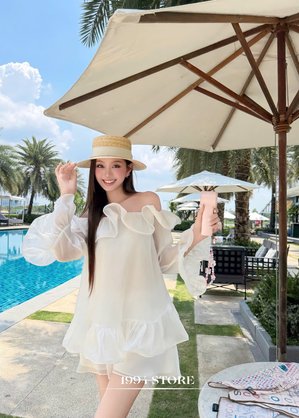 -Chloe Dress