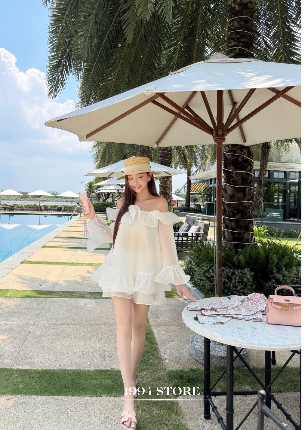 -Chloe Dress